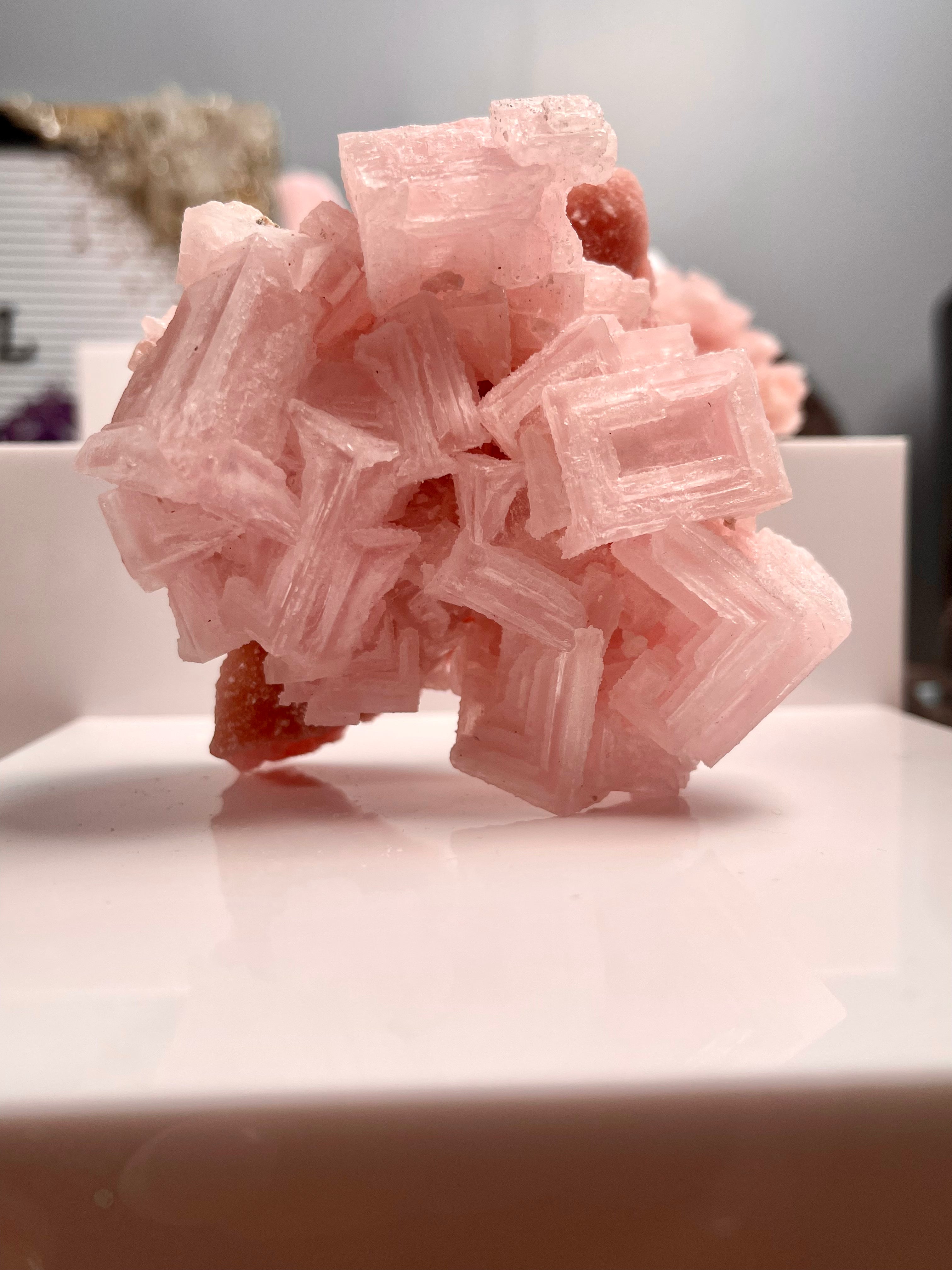 XL Self Standing Pink Halite | H1