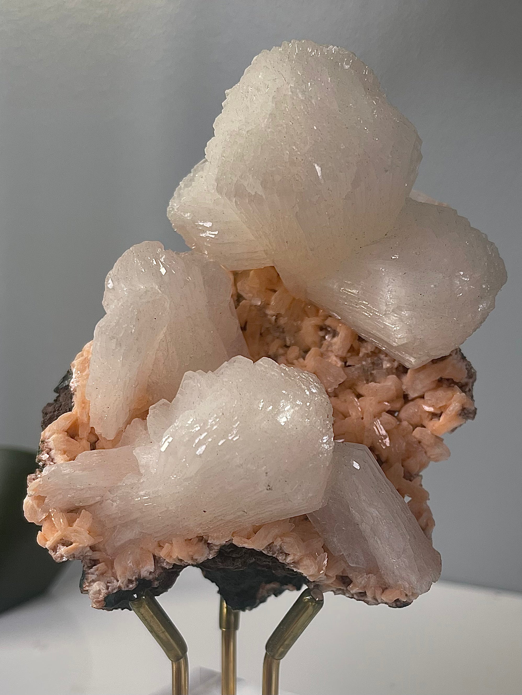 White Stilbite on Pink Heulandite | SH3