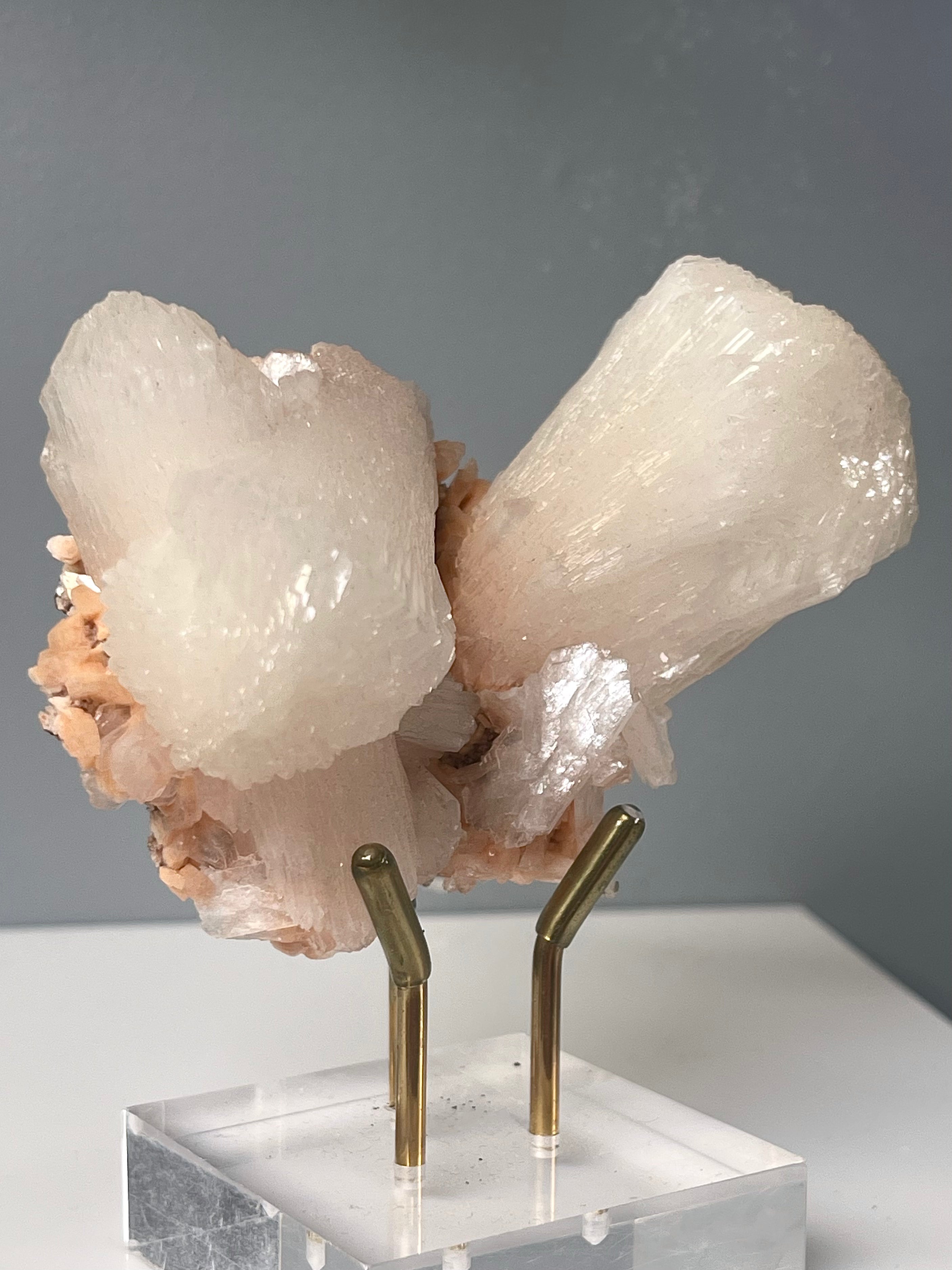 White Stilbite on Pink Heulandite | SH9