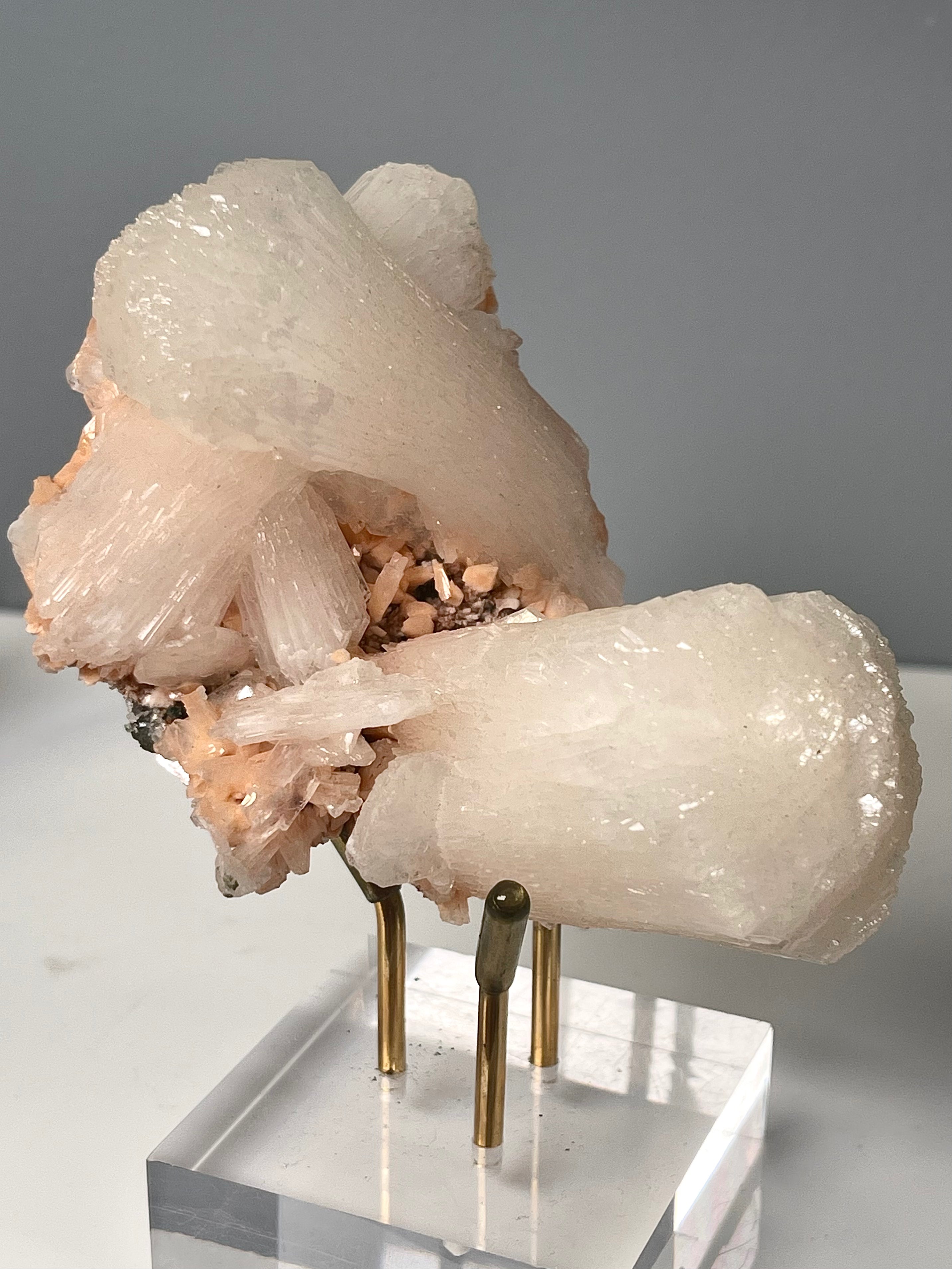 White Stilbite on Pink Heulandite | SH9