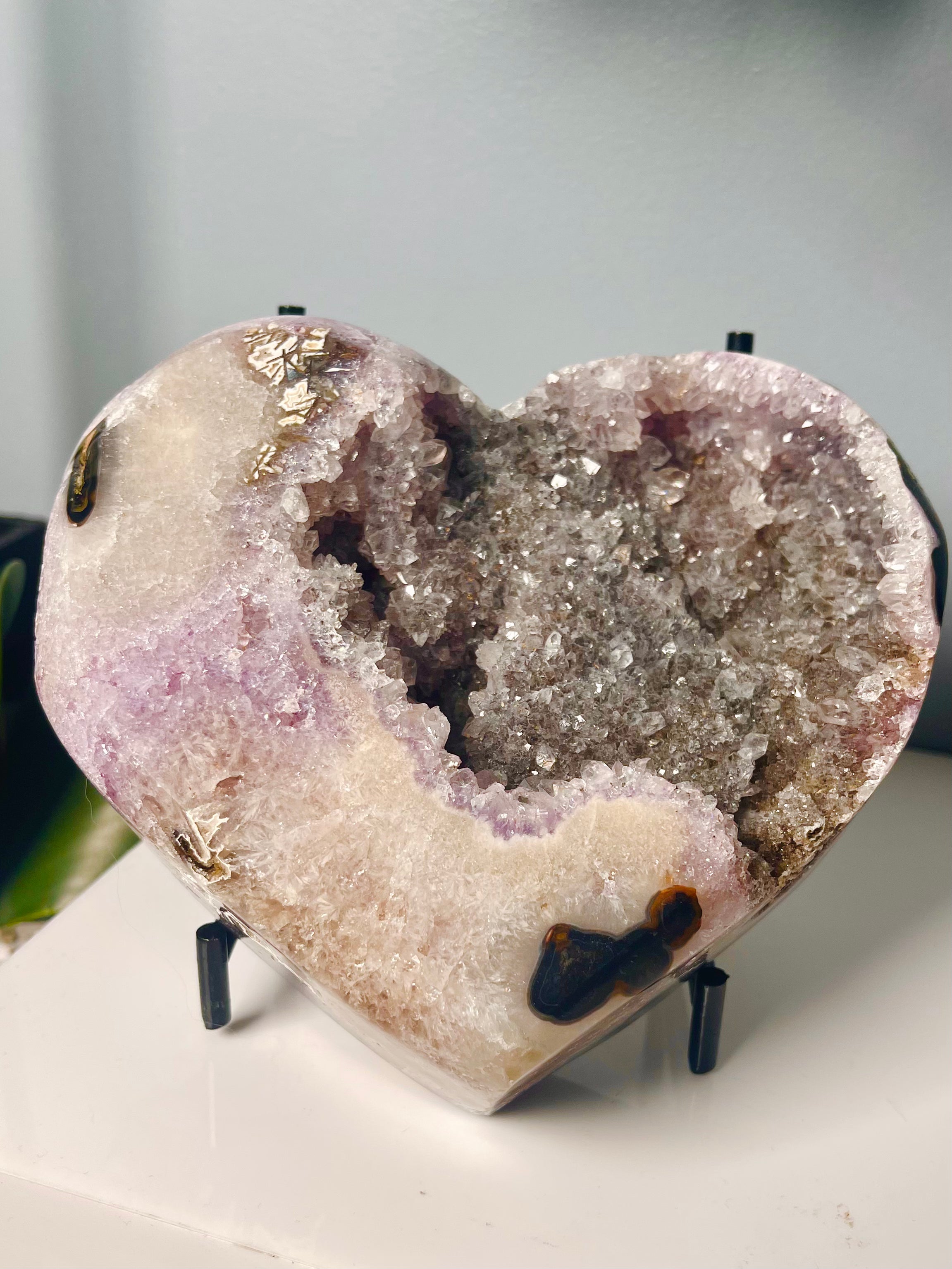 XL Amethyst Geode Heart | H12
