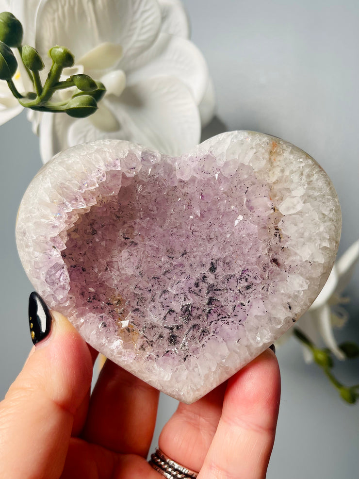 Amethyst Geode Heart with Dendrite  | H3