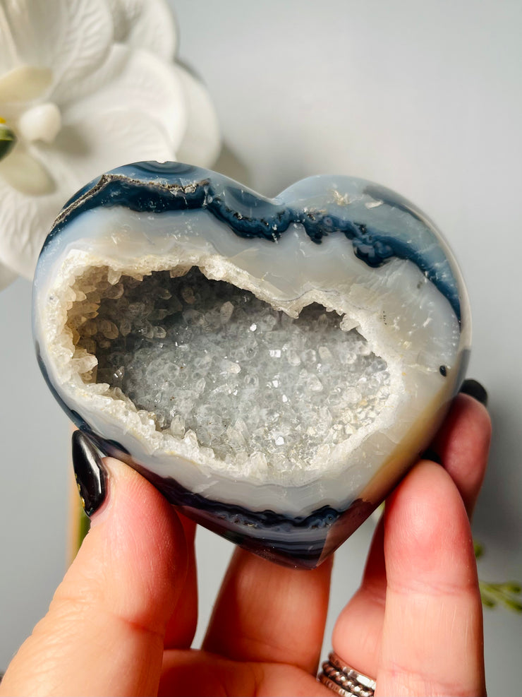 Agate Geode Heart | H1